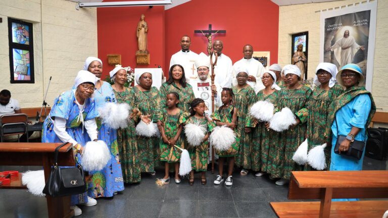 Visita del Obispo Auxiliar de Madrid a la Comunidad Guineoecuatoreana de Madrid